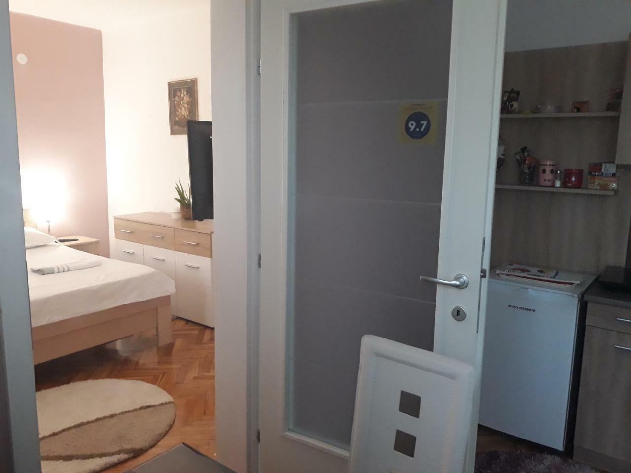 Apartment Holiday Vrnjacka Banja Bagian luar foto